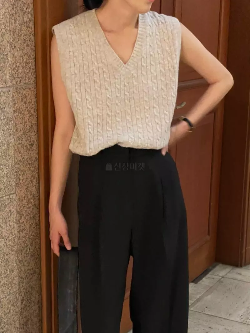 Plat - Korean Women Fashion - #womensfashion - Cable Vest - 10