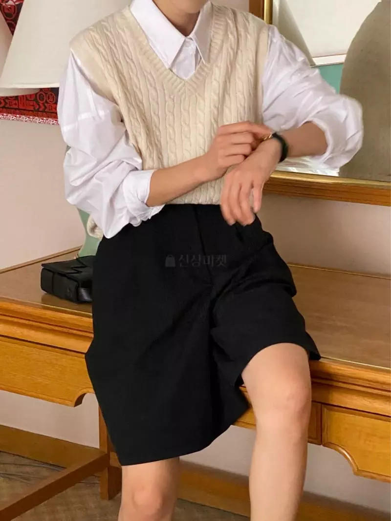 Plat - Korean Women Fashion - #womensfashion - Cable Vest - 2