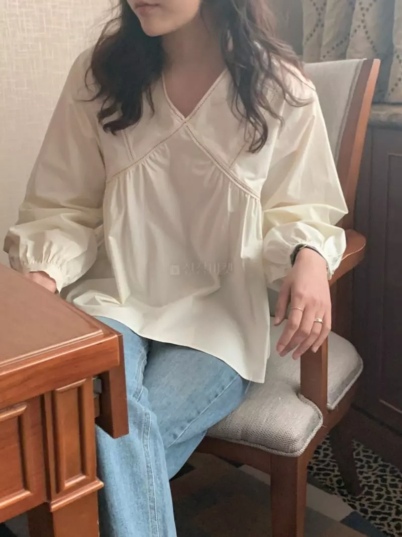 Renouveau - Korean Women Fashion - #momslook - Coc Blouse - 9