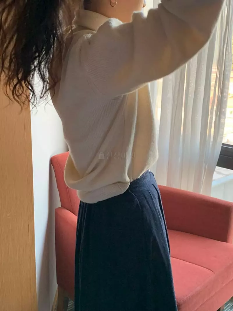 Renouveau - Korean Women Fashion - #momslook - Cash Turtleneck Puff Knit Tee - 9