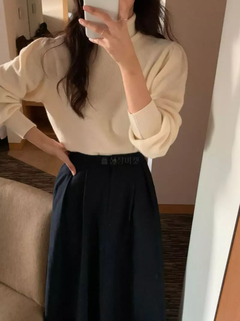 Renouveau - Korean Women Fashion - #thatsdarling - Cash Turtleneck Puff Knit Tee - 3