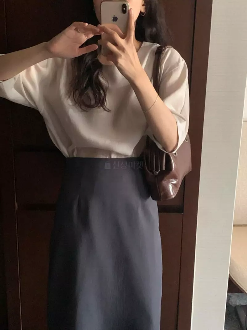 Renouveau - Korean Women Fashion - #vintageinspired - Circle Blouse - 2