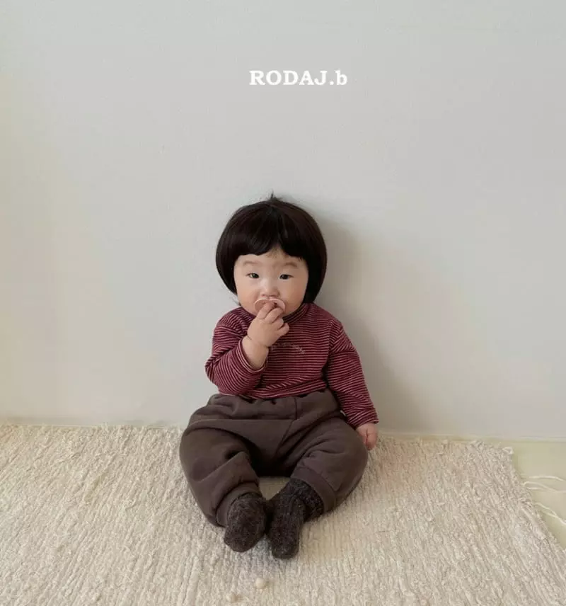 Roda J - Korean Baby Fashion - #babyootd - Bebe Walk Half Turtleneck Tee - 7