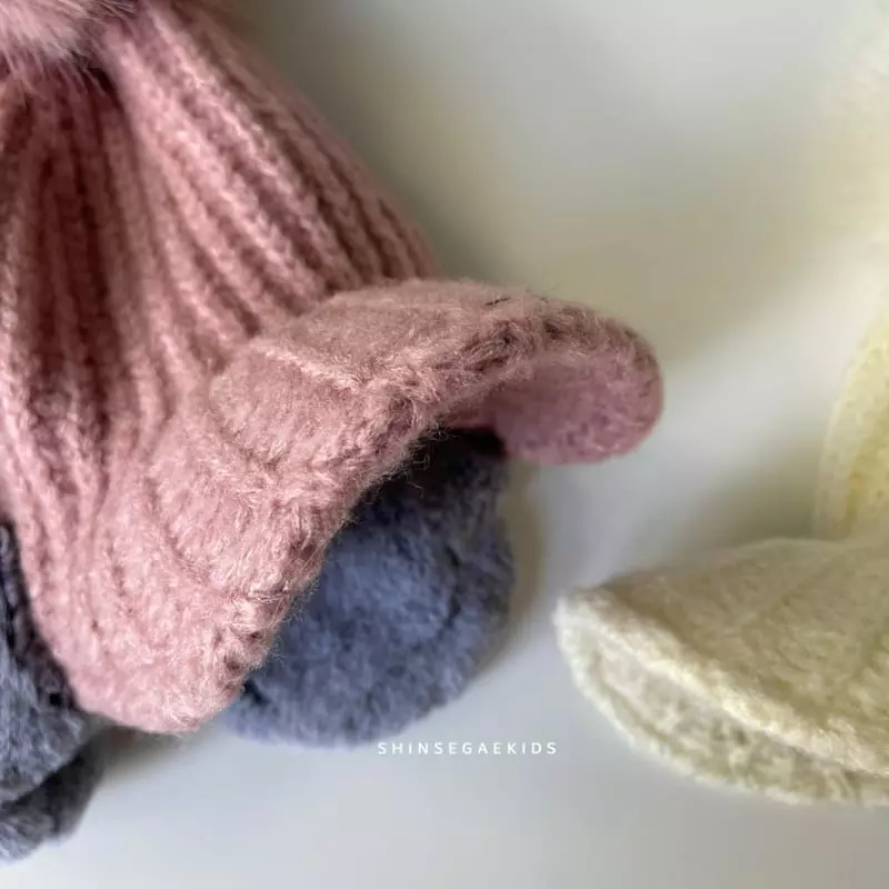 Shinseage Kids - Korean Children Fashion - #kidsstore - Bell Knit Earmuff - 4
