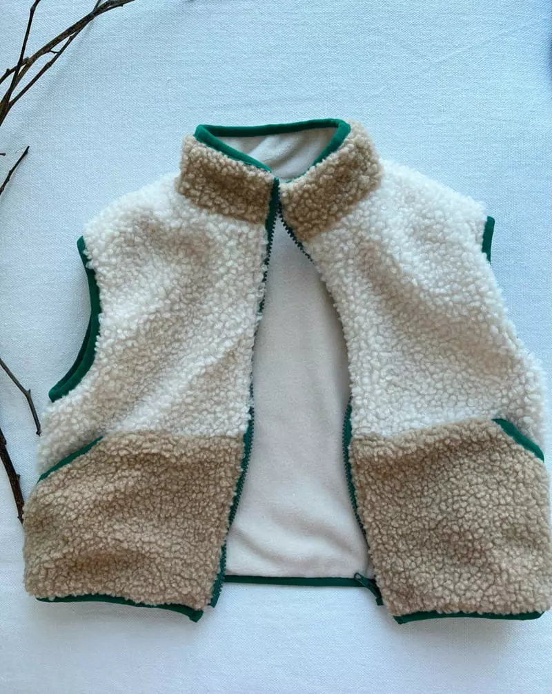 Studio M - Korean Children Fashion - #minifashionista - Pico Bookle Vest - 3