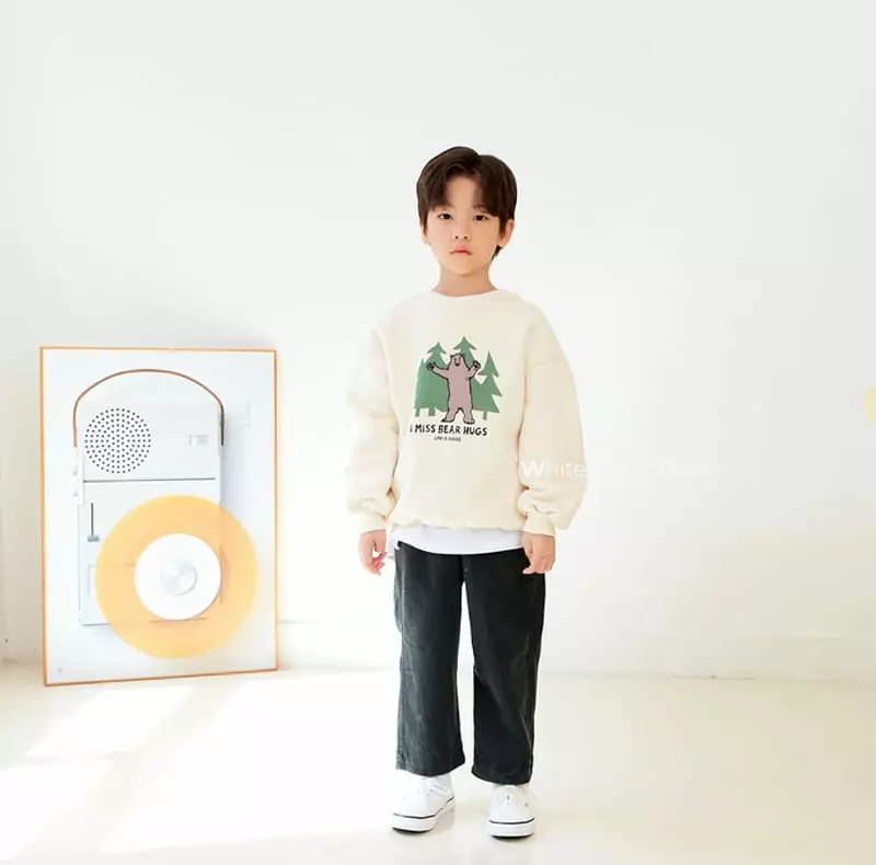 Whitesketchbook - Korean Children Fashion - #littlefashionista - Hug Bear Sweatshirt - 7