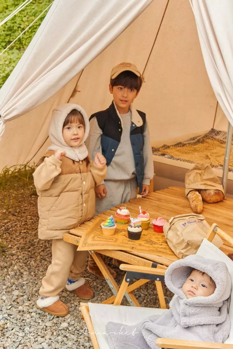 a-Market - Korean Children Fashion - #designkidswear - Suede Padding Vest - 10