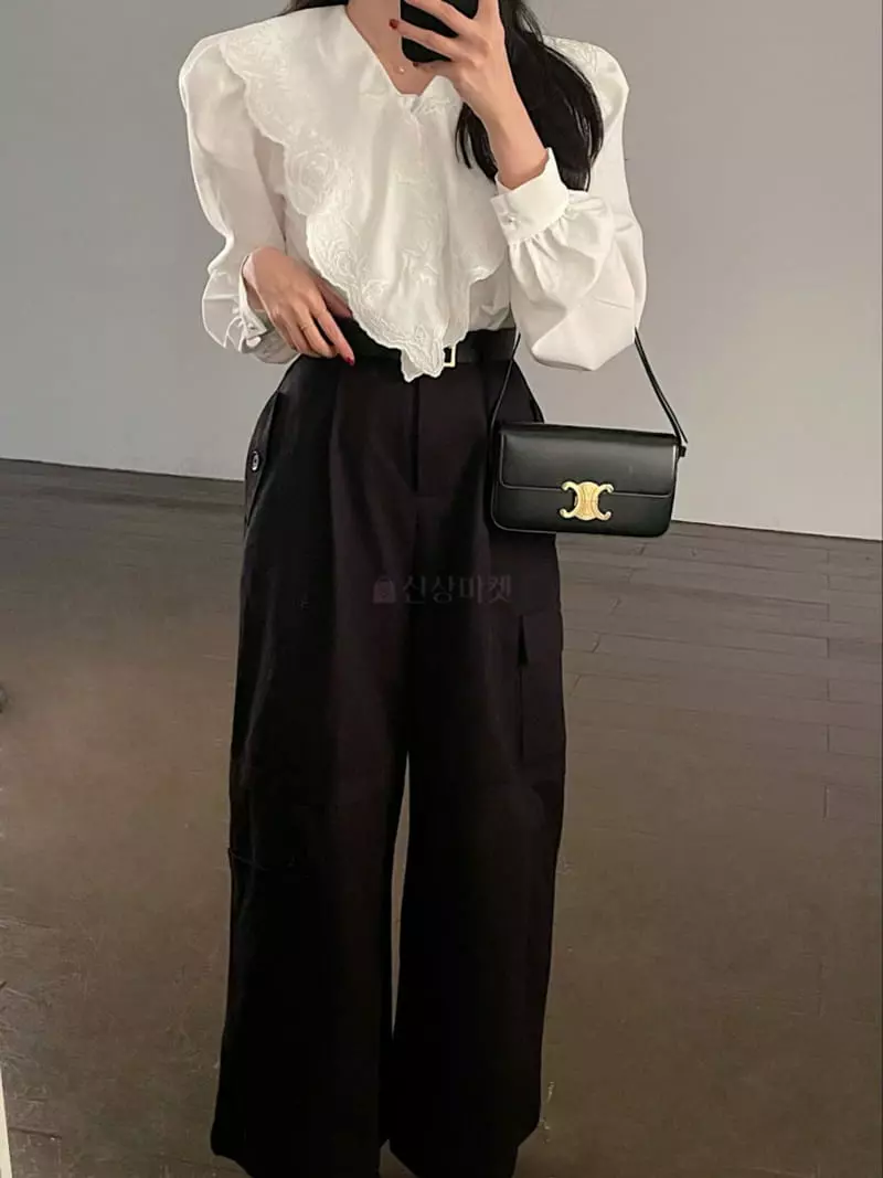 140 Avenue - Korean Women Fashion - #momslook - Vintage Embroidery Blouse - 2