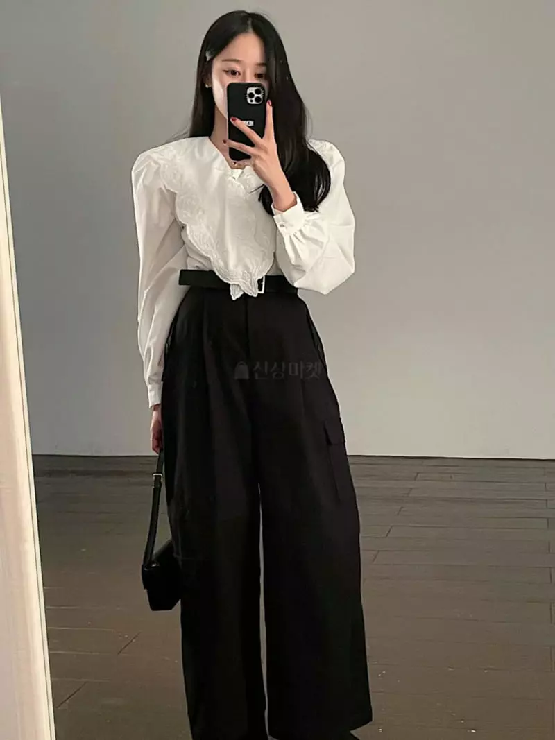 140 Avenue - Korean Women Fashion - #momslook - Vintage Embroidery Blouse - 5