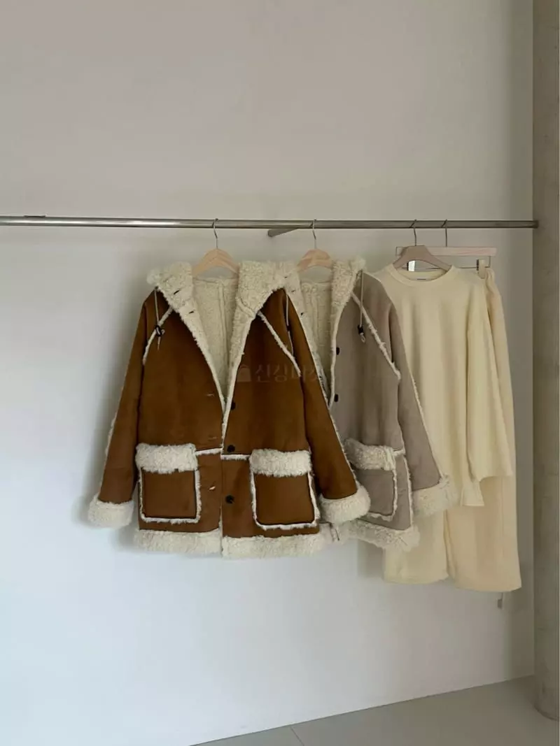 140 Avenue - Korean Women Fashion - #restrostyle - Reversible Jaclet - 8