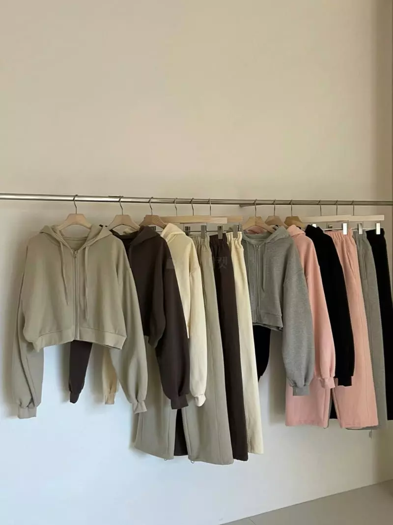 140 Avenue - Korean Women Fashion - #thatsdarling - Fleece Crop Hoodu Zip-up - 8