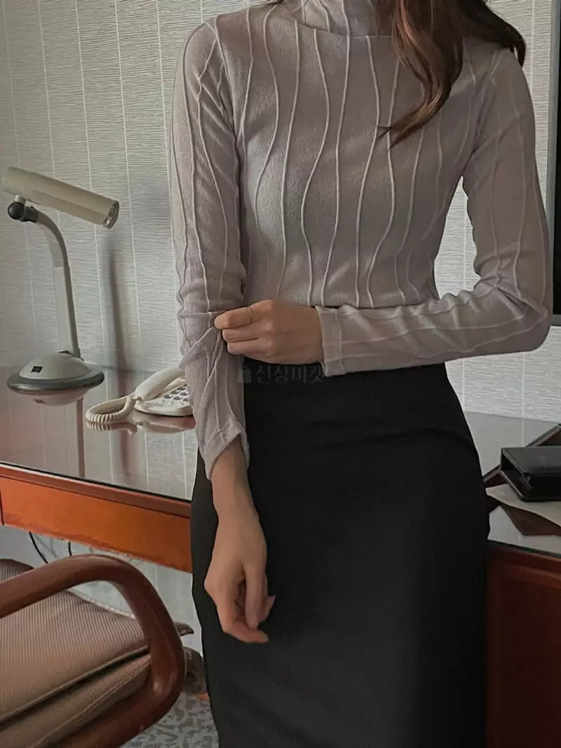 Atthismoment - Korean Women Fashion - #momslook - Wave Turtleneck Tee - 10