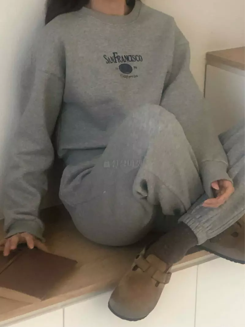 Atthismoment - Korean Women Fashion - #womensfashion - Carry Fleece Sweatshirt - 12