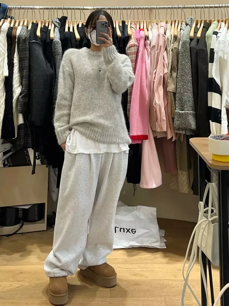Auver_Fit - Korean Women Fashion - #momslook - Super Alpaca Round Knit Tee