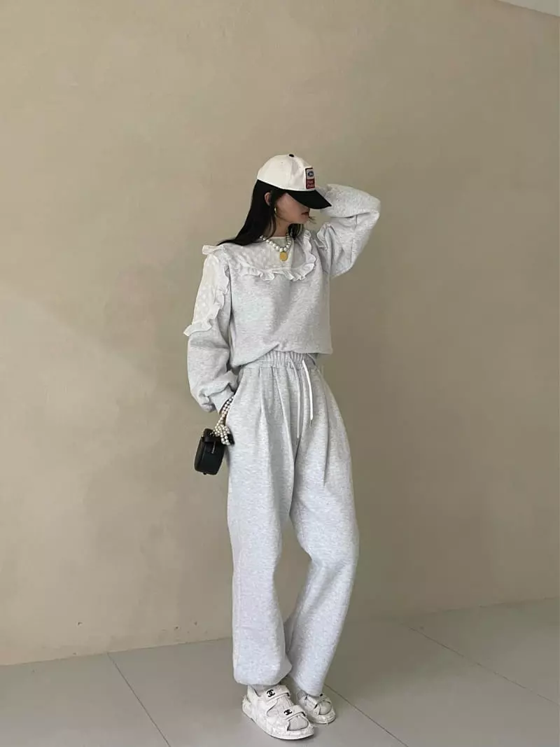 Auver_Fit - Korean Women Fashion - #momslook - Lace Frill Sweatshirt - 12