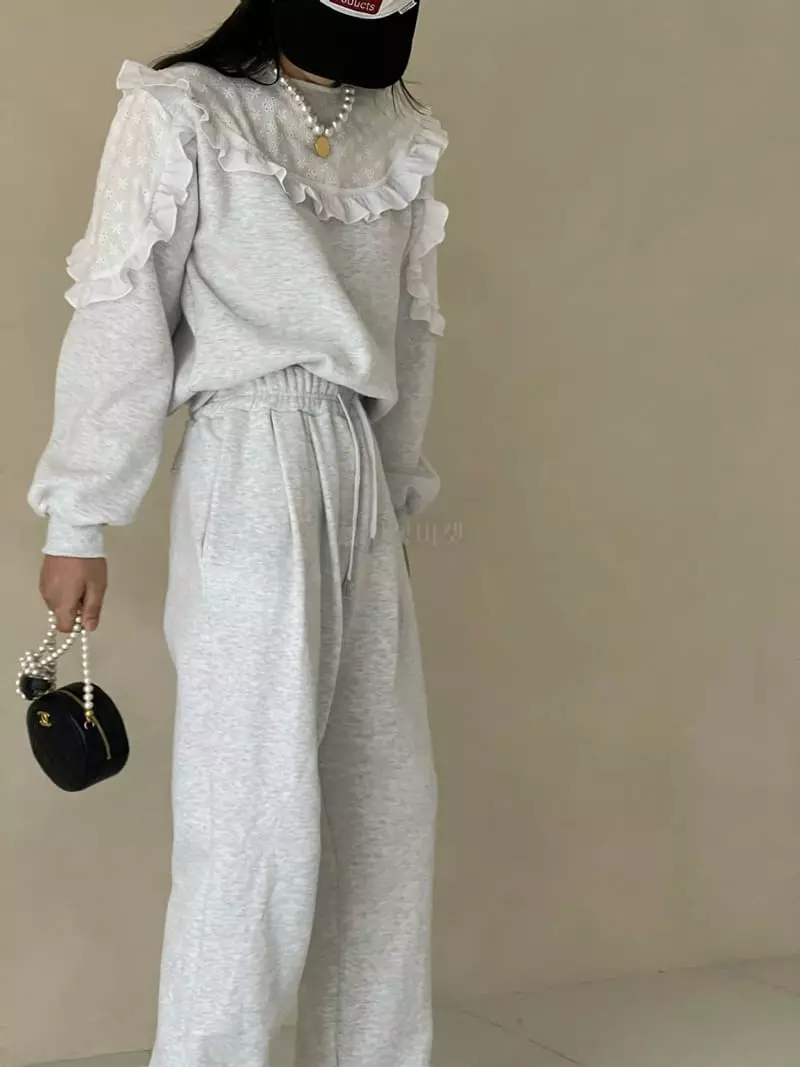 Auver_Fit - Korean Women Fashion - #momslook - Lace Frill Sweatshirt - 8