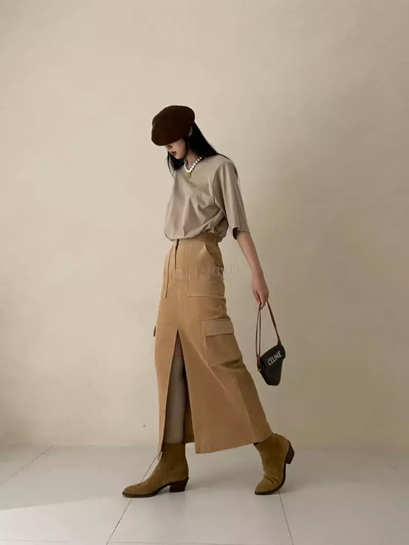 Auver_Fit - Korean Women Fashion - #womensfashion - Peach Pad Slit Tee - 4