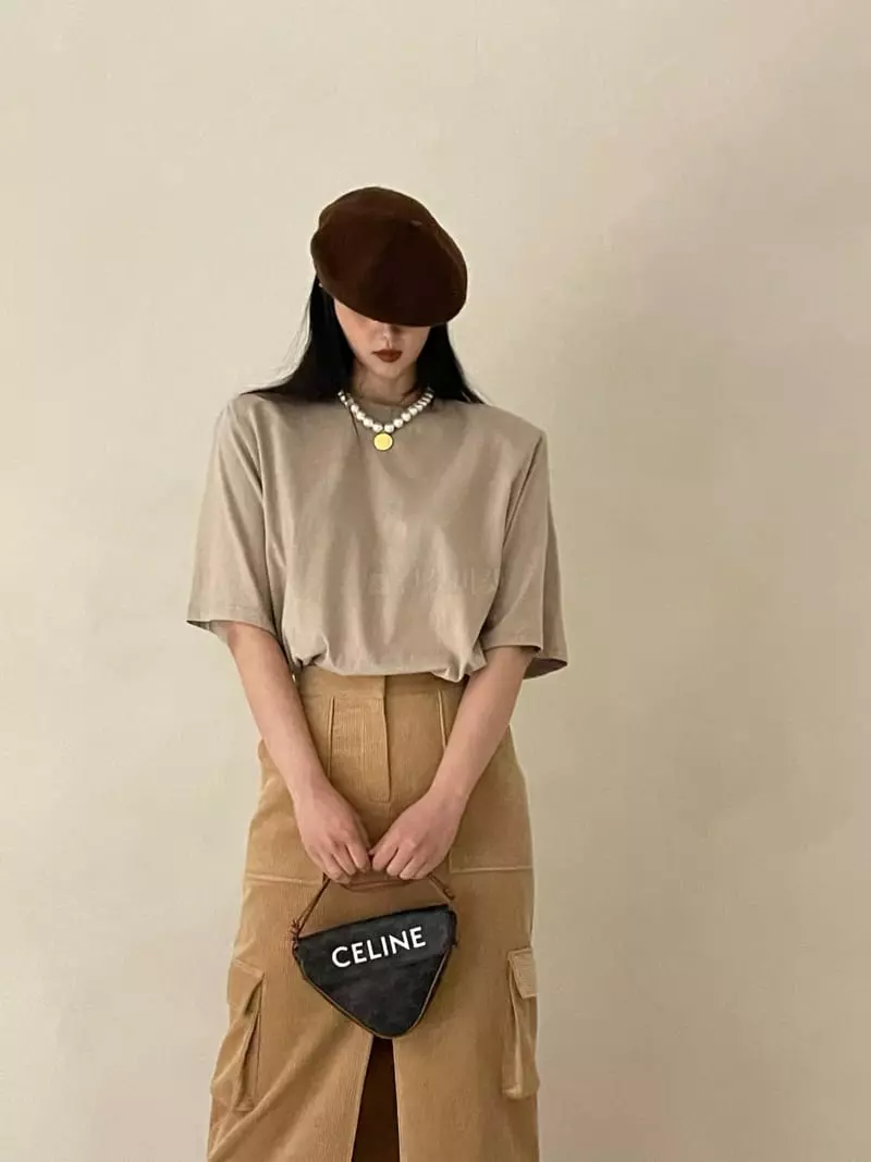 Auver_Fit - Korean Women Fashion - #momslook - Peach Pad Slit Tee - 6