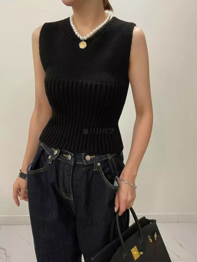 Auver_Fit - Korean Women Fashion - #momslook - Bera Knit Vest - 2