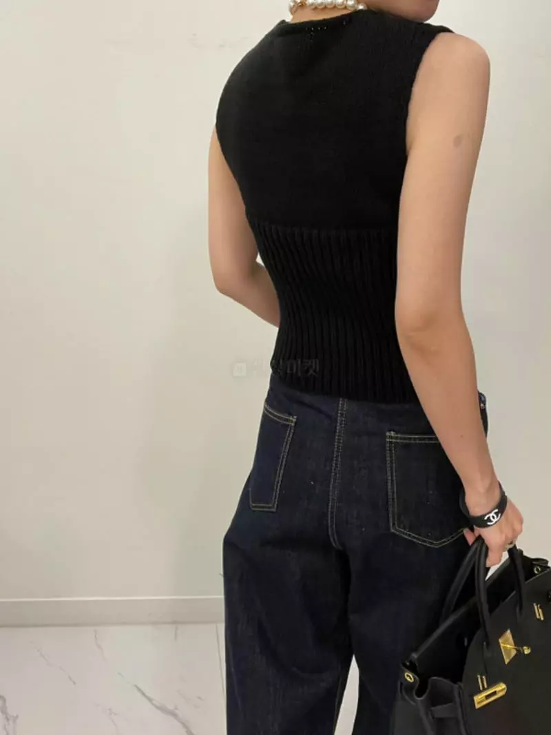 Auver_Fit - Korean Women Fashion - #womensfashion - Bera Knit Vest - 4