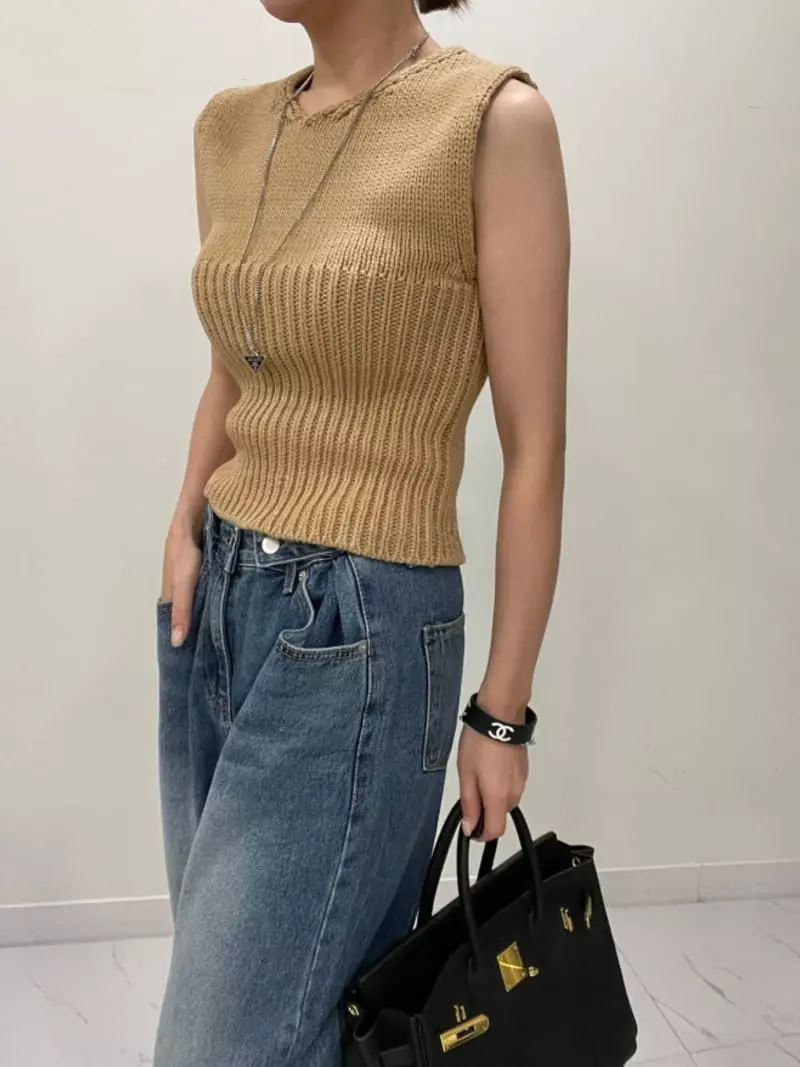 Auver_Fit - Korean Women Fashion - #momslook - Bera Knit Vest - 7