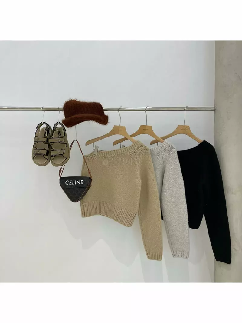 Auver_Fit - Korean Women Fashion - #momslook - One Shoulder Knit Tee - 5
