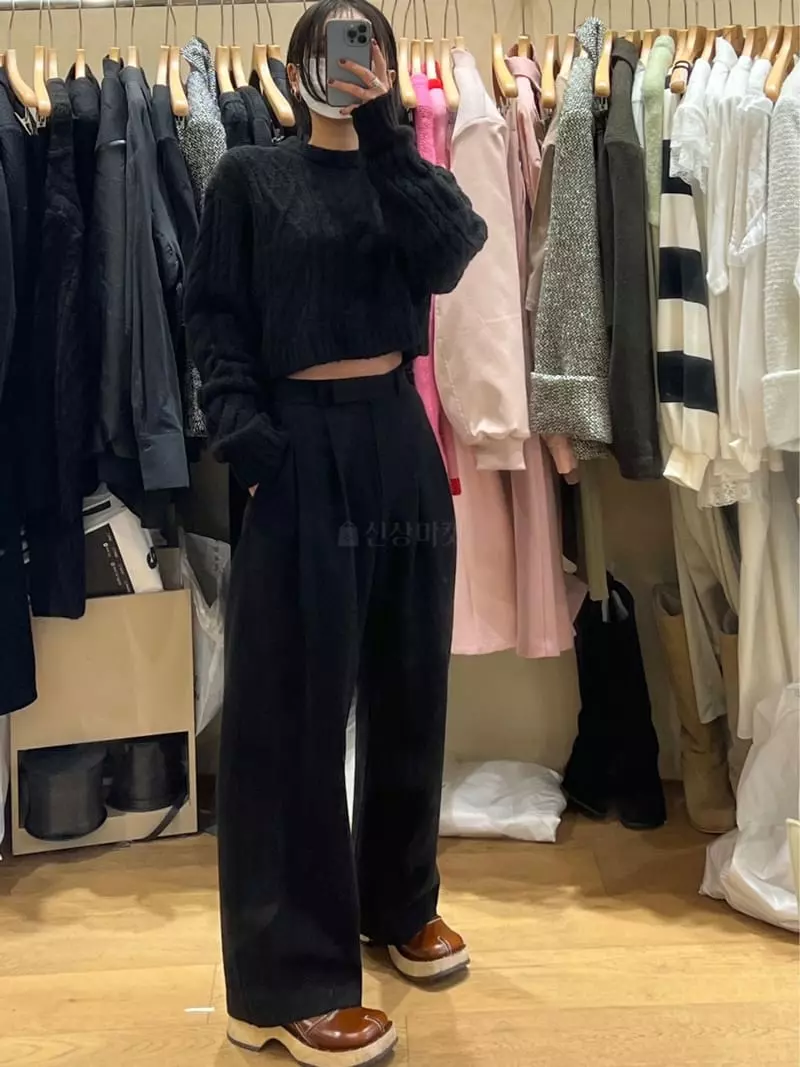 Auver_Fit - Korean Women Fashion - #romanticstyle - Fisher Under Boop Knit Tee