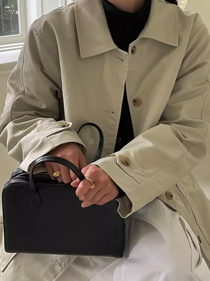 Avecnous - Korean Women Fashion - #momslook - Putty Padding Coat - 9