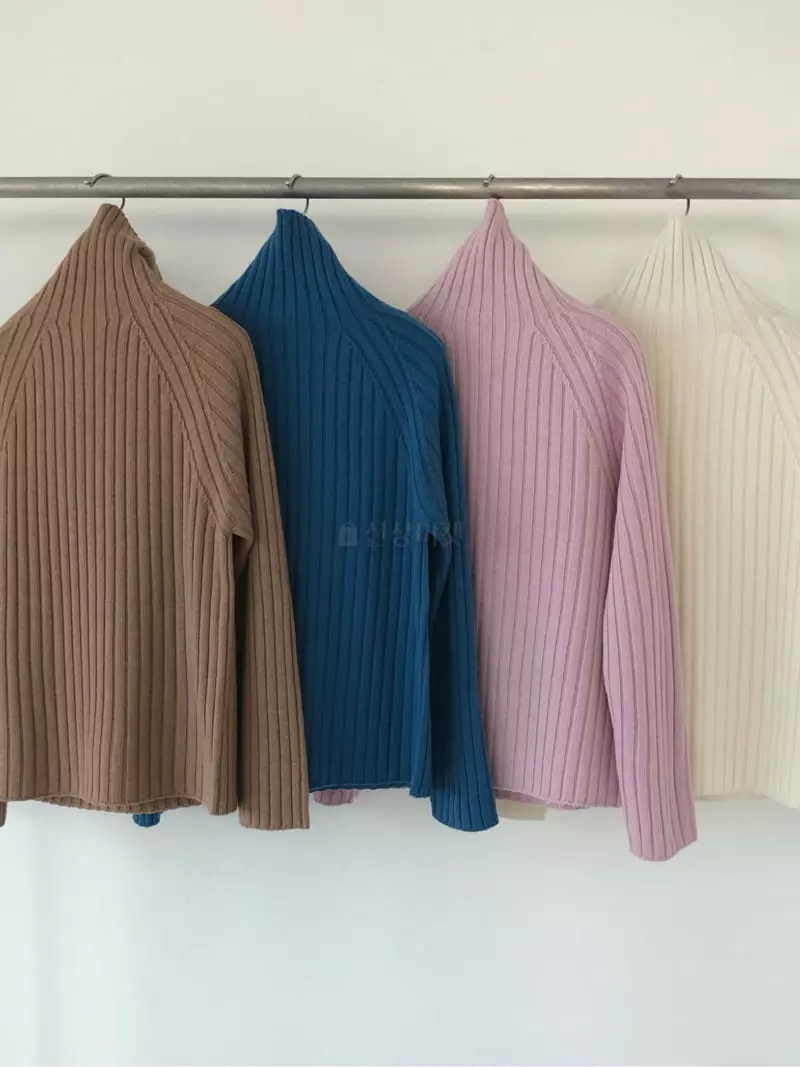Avecnous - Korean Women Fashion - #womensfashion - Main Whole Gament Knit Tee - 4