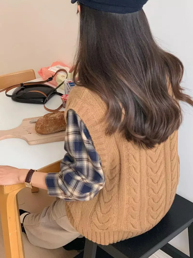 Baking Powder - Korean Women Fashion - #momslook - Illy Twist Vest - 3