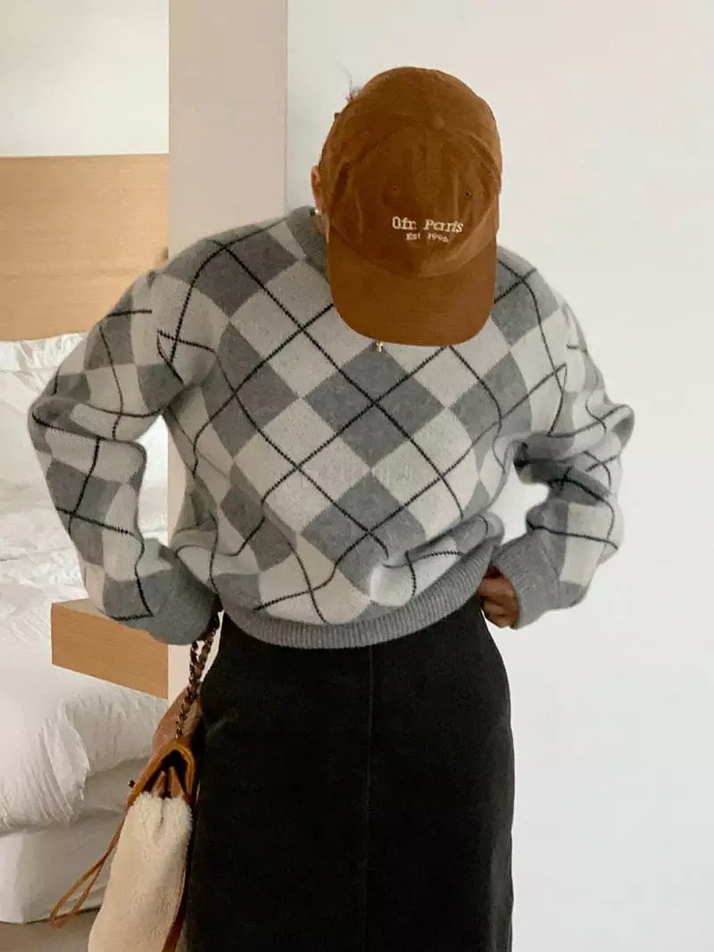 Baking Powder - Korean Women Fashion - #momslook - Argyle Knit Tee