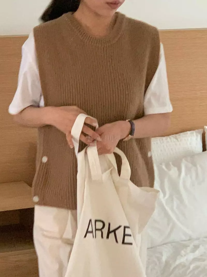 Baking Powder - Korean Women Fashion - #momslook - Three Buton Vest - 2