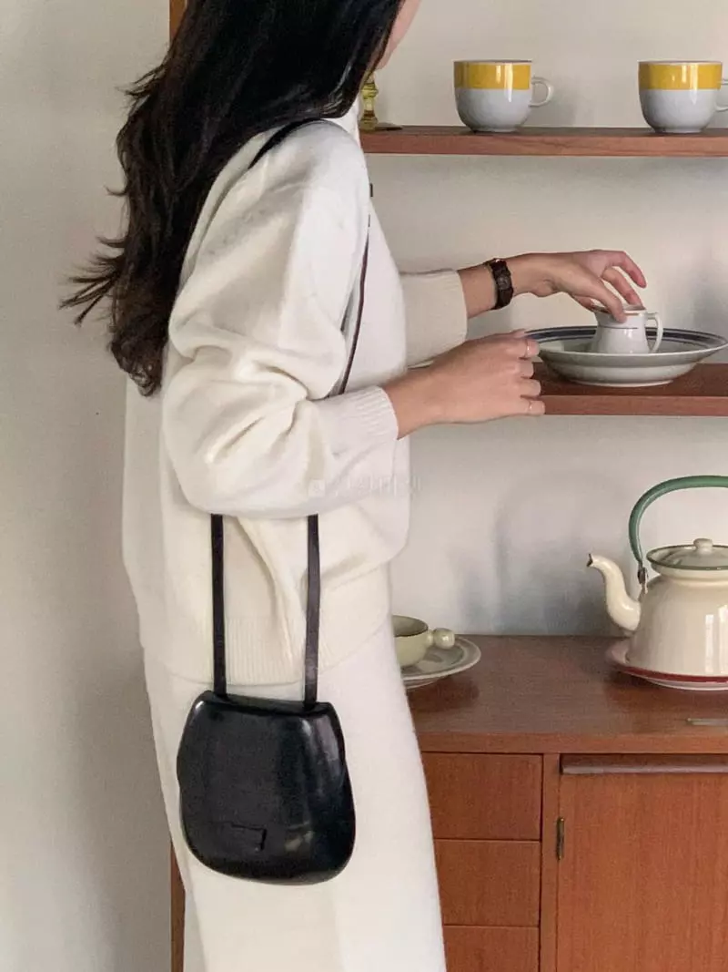 Baking Powder - Korean Women Fashion - #momslook - Bow Turtleneck Knit Tee