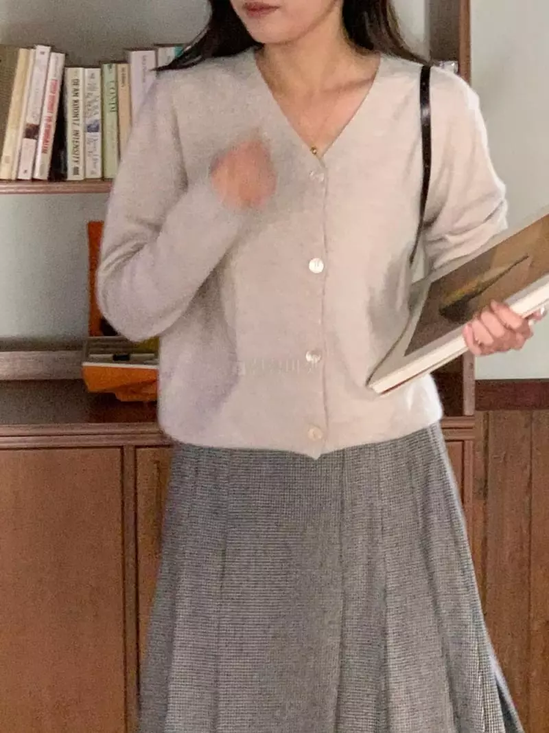 Baking Powder - Korean Women Fashion - #vintageinspired - Pist Cardigan Knit