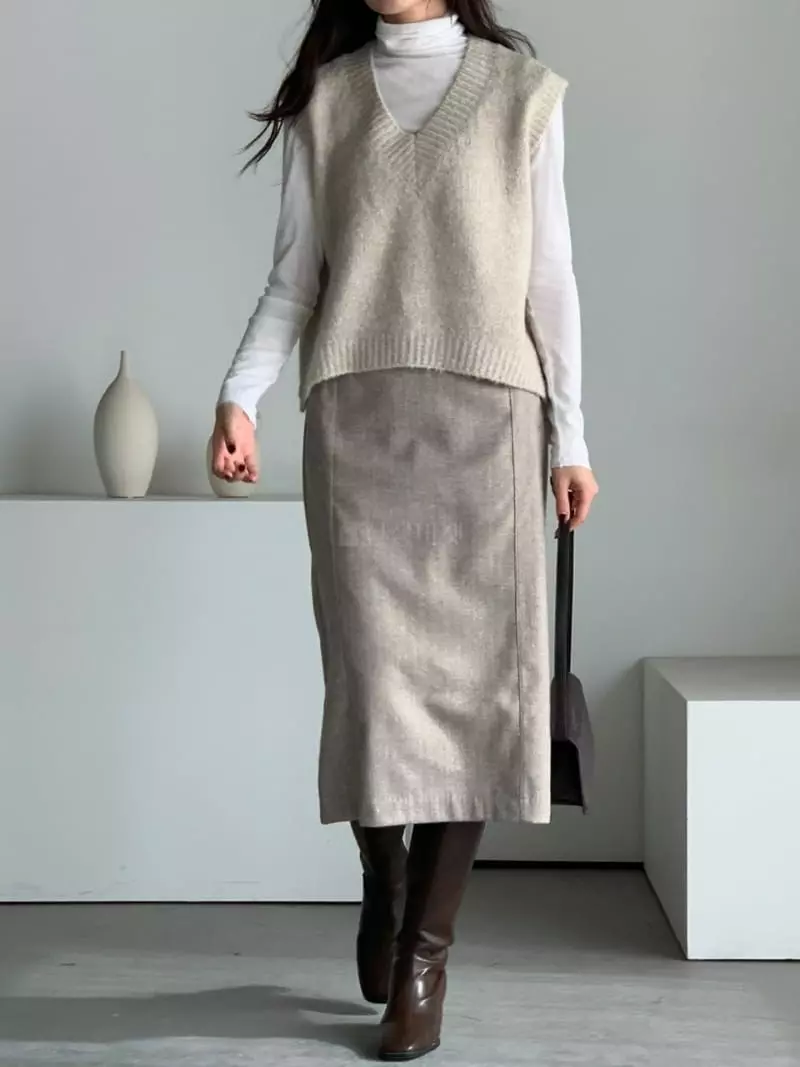 Baribari - Korean Women Fashion - #momslook - Bookle V Vest - 2