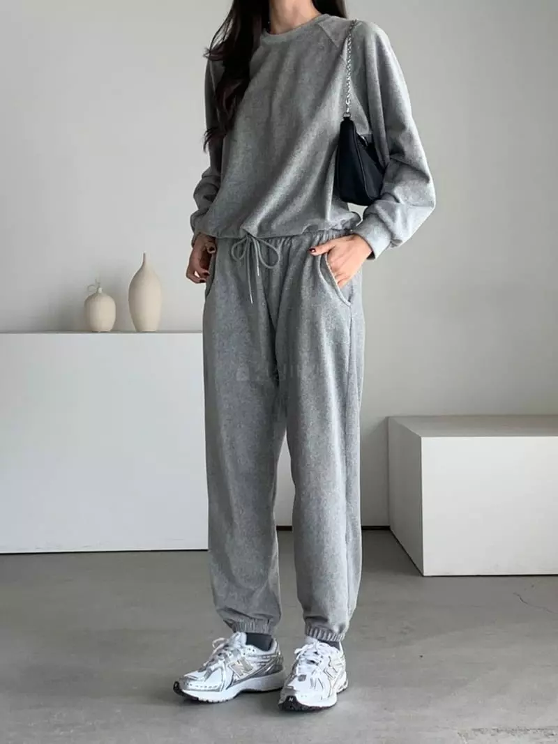 Baribari - Korean Women Fashion - #momslook - Veloure Sweatshirt - 8