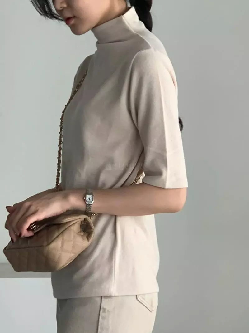 Baribari - Korean Women Fashion - #womensfashion - Short Sleeve Turtleneck Tee - 4