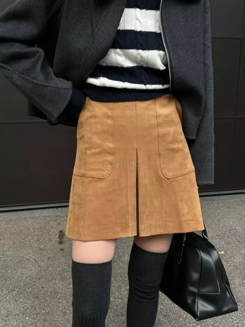 Better - Korean Women Fashion - #momslook - Liu Suede Skirt - 3