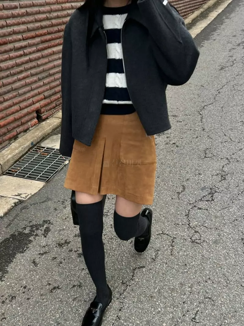 Better - Korean Women Fashion - #momslook - Liu Suede Skirt - 5