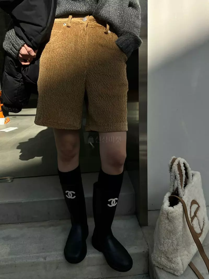 Better - Korean Women Fashion - #vintagekidsstyle - Chello Shorts - 4
