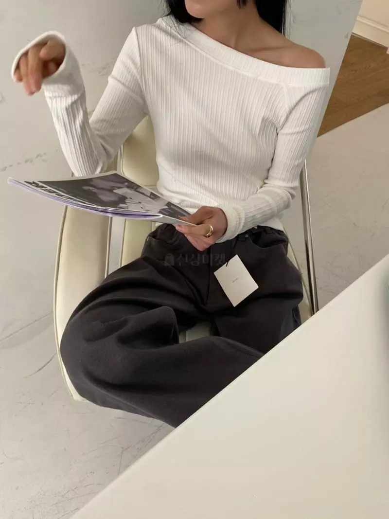 Better - Korean Women Fashion - #womensfashion - Fleece Bijou Pants