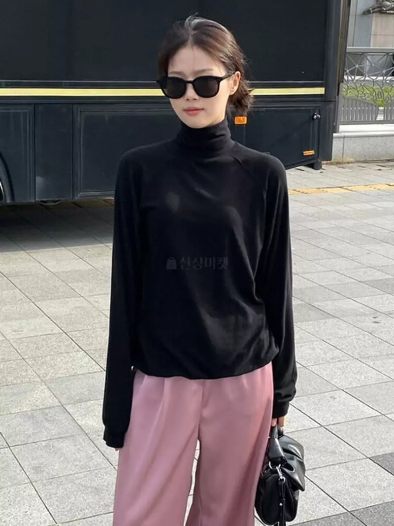 Better - Korean Women Fashion - #womensfashion - Heart Turtleneck Tee - 3