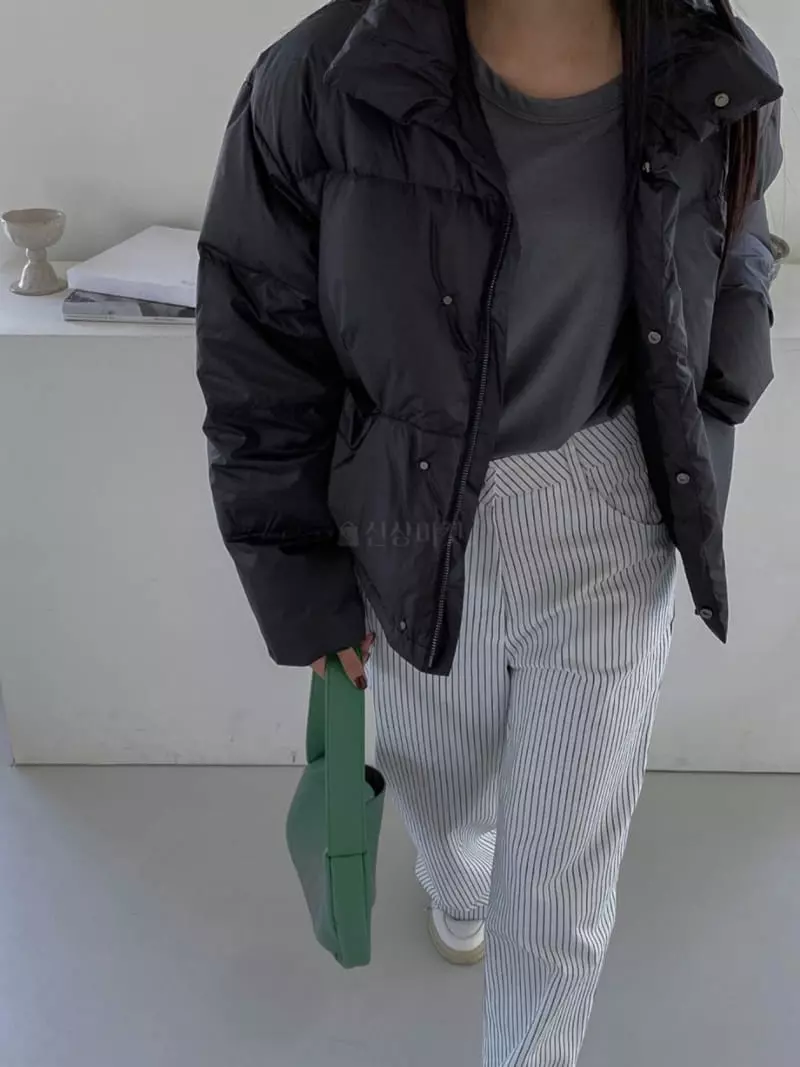 Better - Korean Women Fashion - #womensfashion - Turns Short Padding Jumper