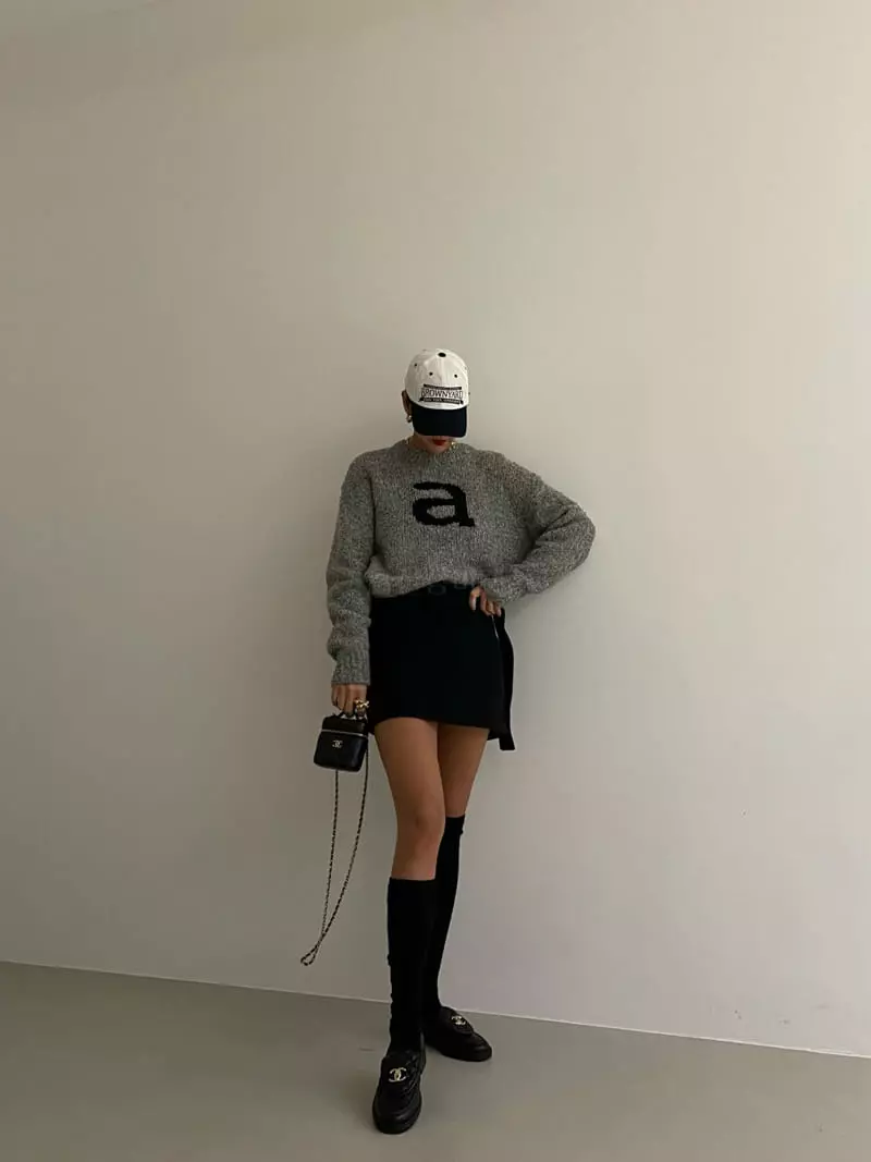 Black Fuchsia - Korean Women Fashion - #romanticstyle - A Round Knit Tee - 3