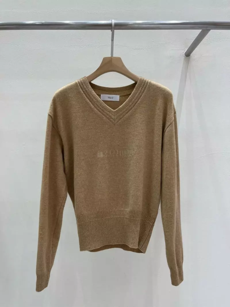 Blanc - Korean Women Fashion - #momslook - Collar V Knit Tee - 8