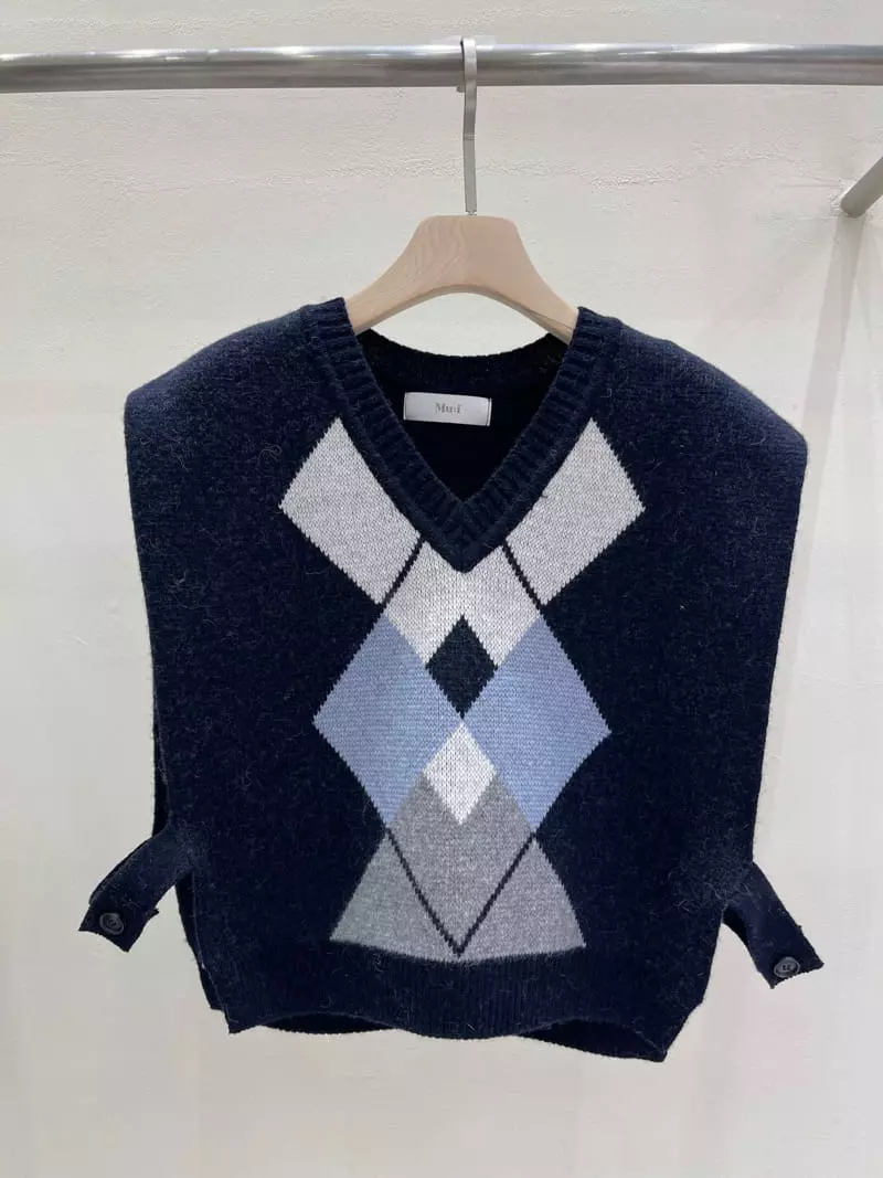Blanc - Korean Women Fashion - #momslook - Argyle Vest - 6