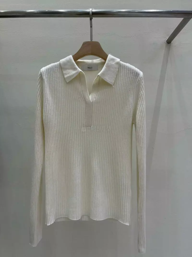 Blanc - Korean Women Fashion - #momslook - Slim Collar Tee