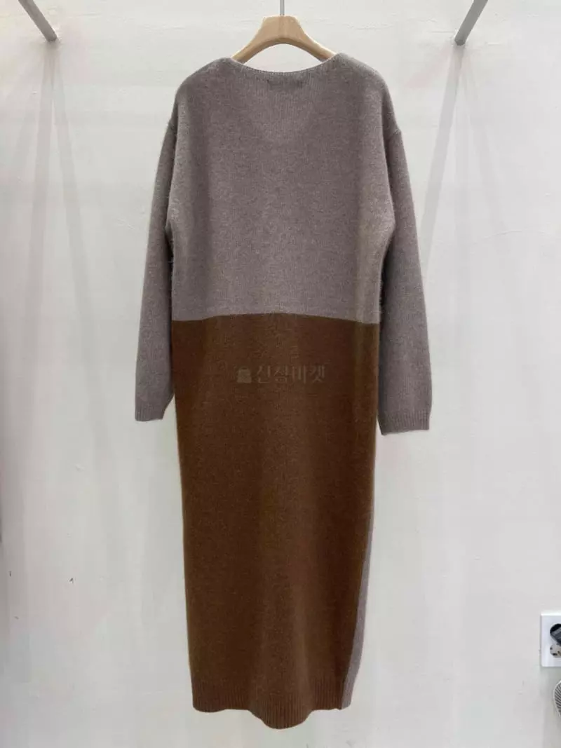 Blanc - Korean Women Fashion - #momslook - Color one-piece - 2