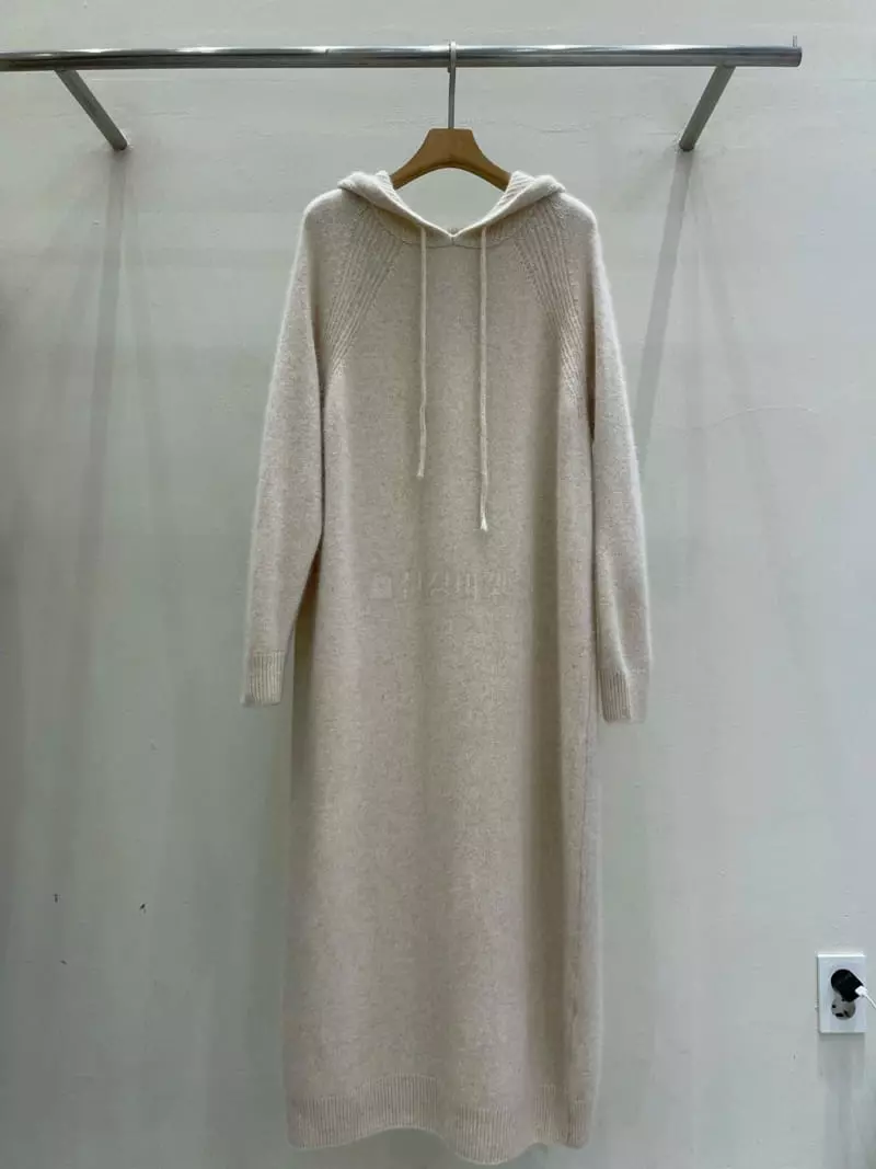 Blanc - Korean Women Fashion - #momslook - Racoon Hoody One-piece - 3