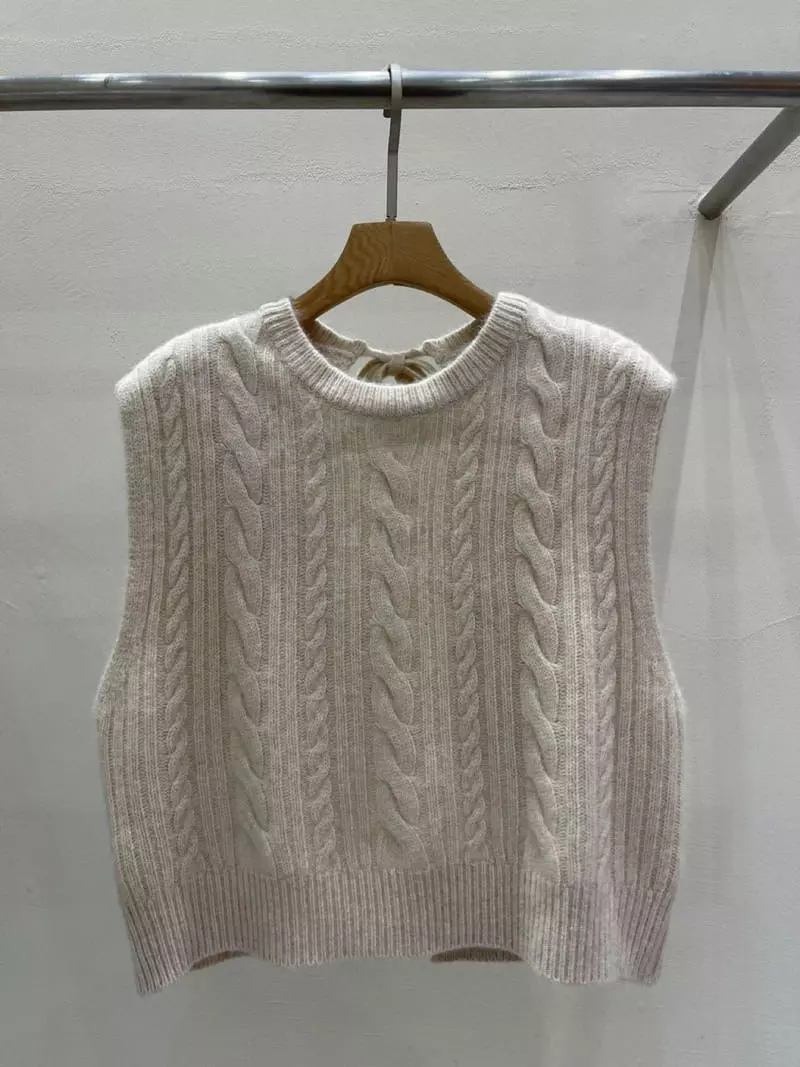 Blanc - Korean Women Fashion - #momslook - Twist Vest